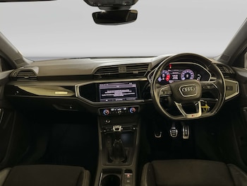 Used Audi Q3 2021 for sale - 79301154: Photo
