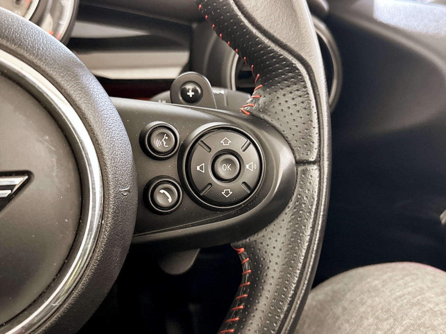 Used MINI Convertible 2019 for sale - 77342233: Photo 19