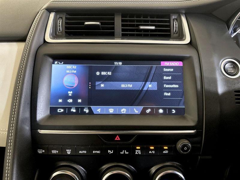 Used Jaguar E-Pace 2019 for sale - 76534397: Photo 22