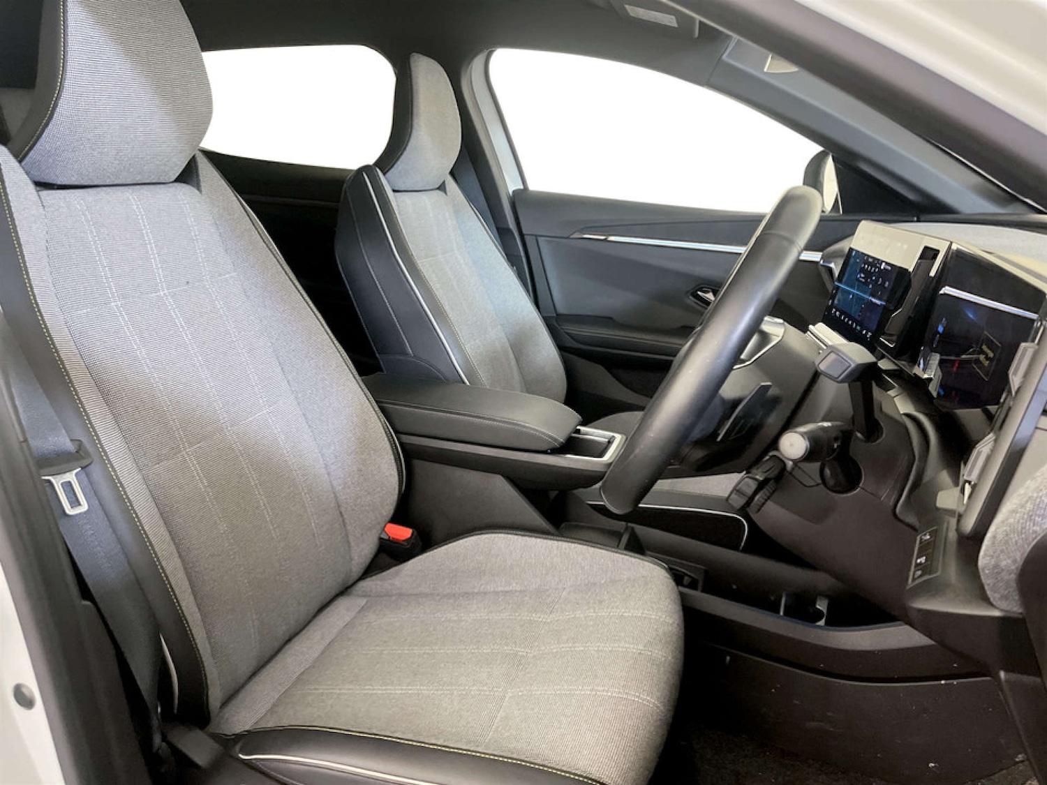 Used Renault Megane E Tech 2022 for sale - 77289436: Photo 13