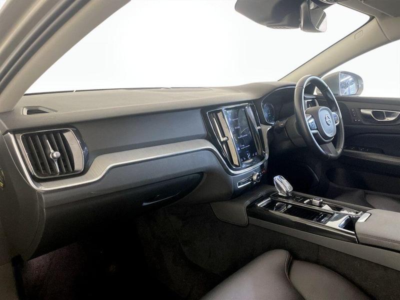 Used Volvo V60 2021 for sale - 76355663: Photo 12