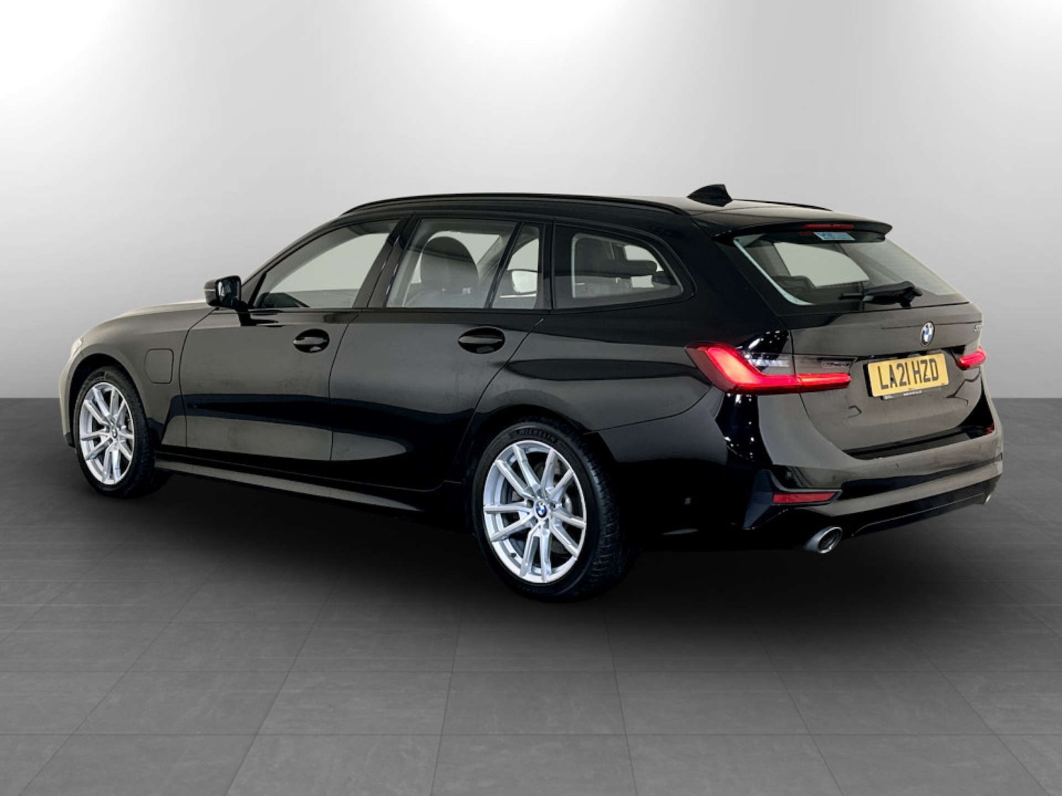 Used BMW 3 Series 2021 for sale - 77185300: Photo 8