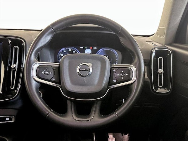 Used Volvo XC40 2020 for sale - 76322329: Photo 16