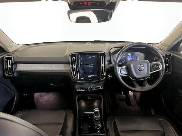 Used Volvo XC40 2020 for sale - 76322329: Photo 3