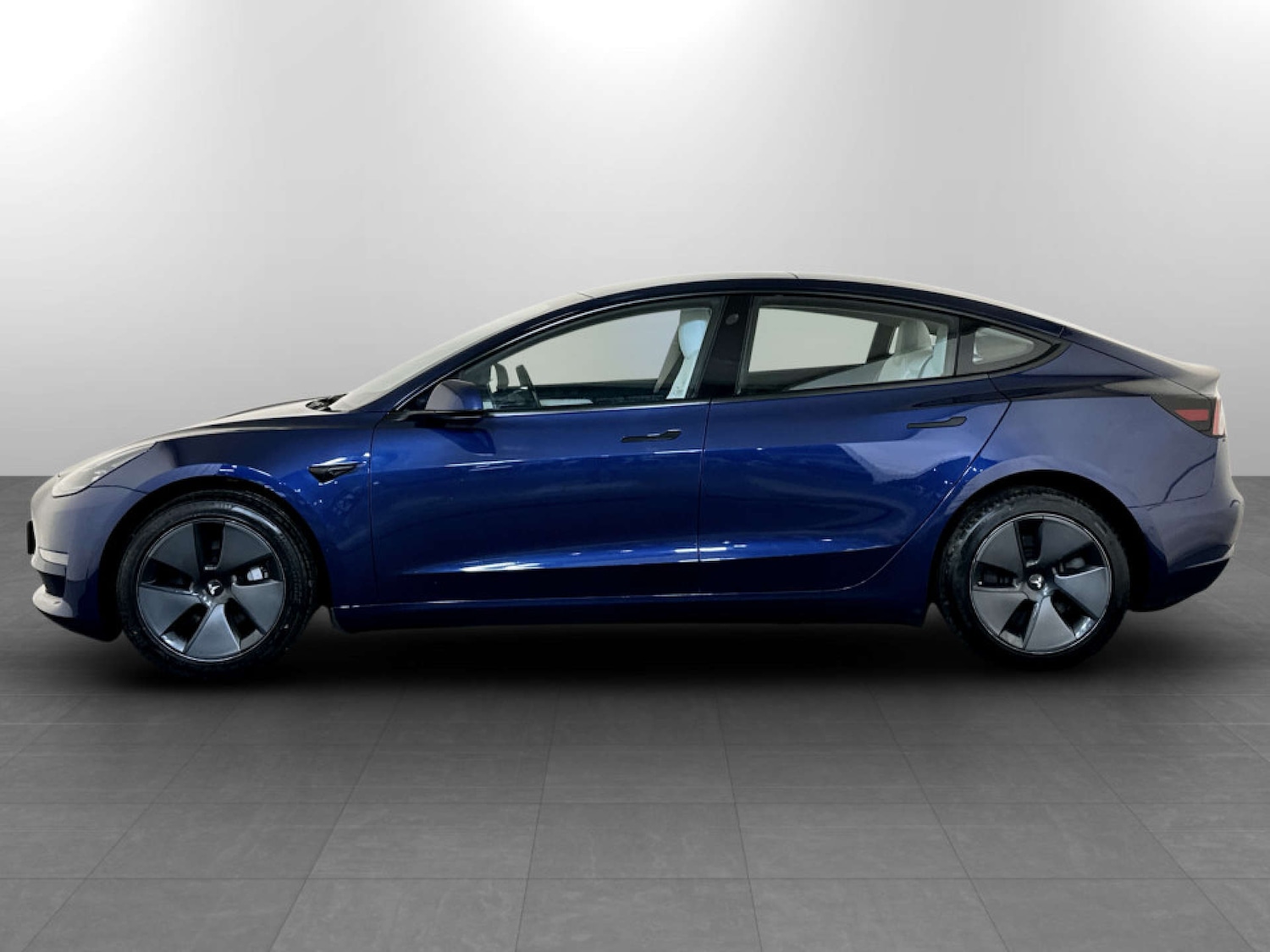 Used Tesla Model 3 2021 for sale - 77328617: Photo 6