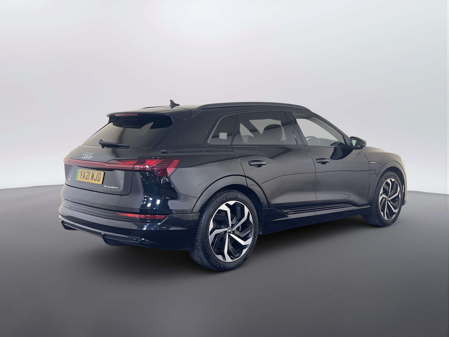 Used Audi e-tron 2021 for sale - 78198821: Photo 10