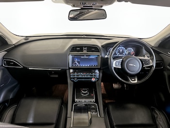 Used Jaguar F-Pace 2017 for sale - 75481698: Photo