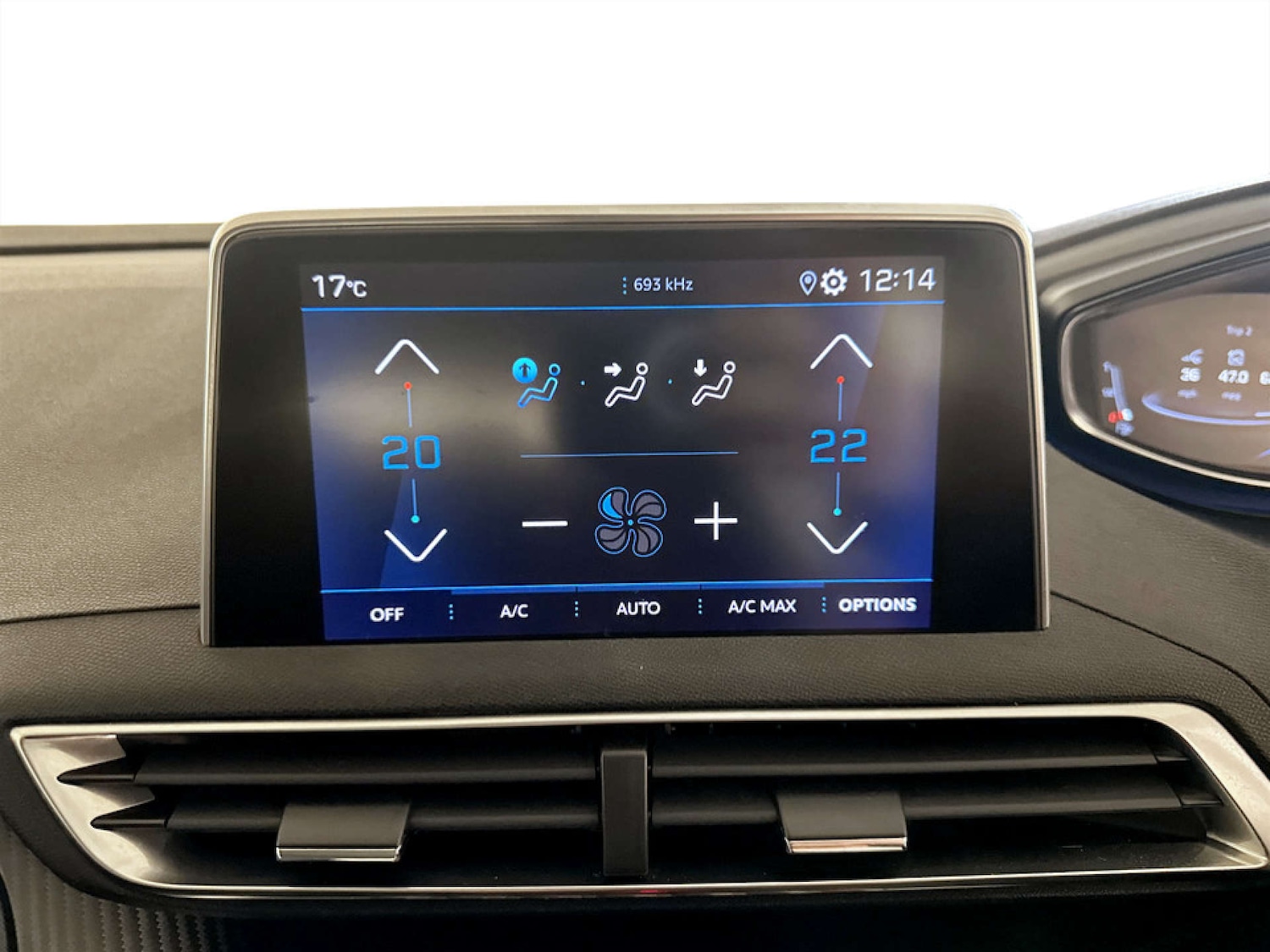 Used Peugeot 3008 2019 for sale - 77621869: Photo 22