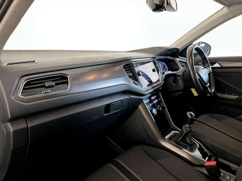 Used Volkswagen T-Roc 2018 for sale - 76972038: Photo 12