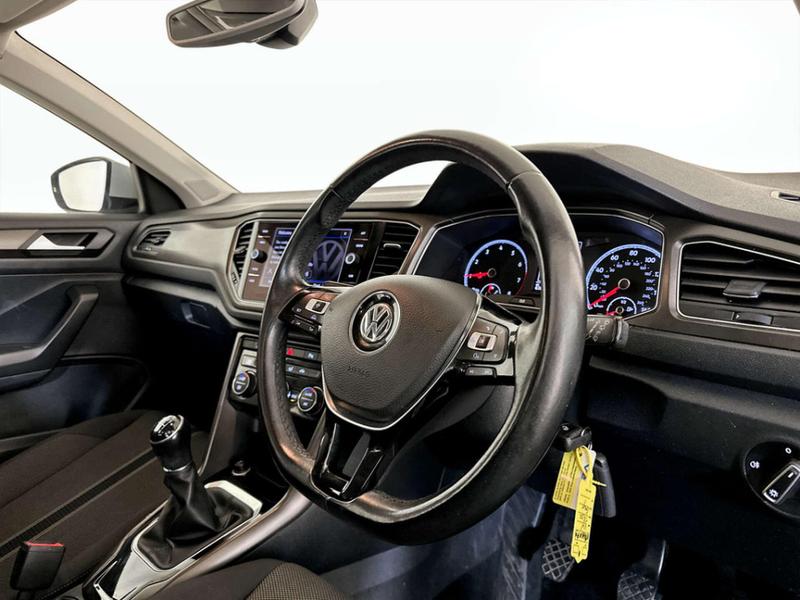 Used Volkswagen T-Roc 2018 for sale - 76972038: Photo 15