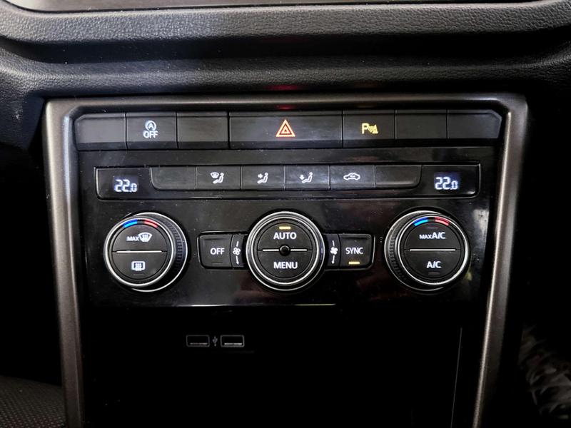 Used Volkswagen T-Roc 2018 for sale - 76972038: Photo 25