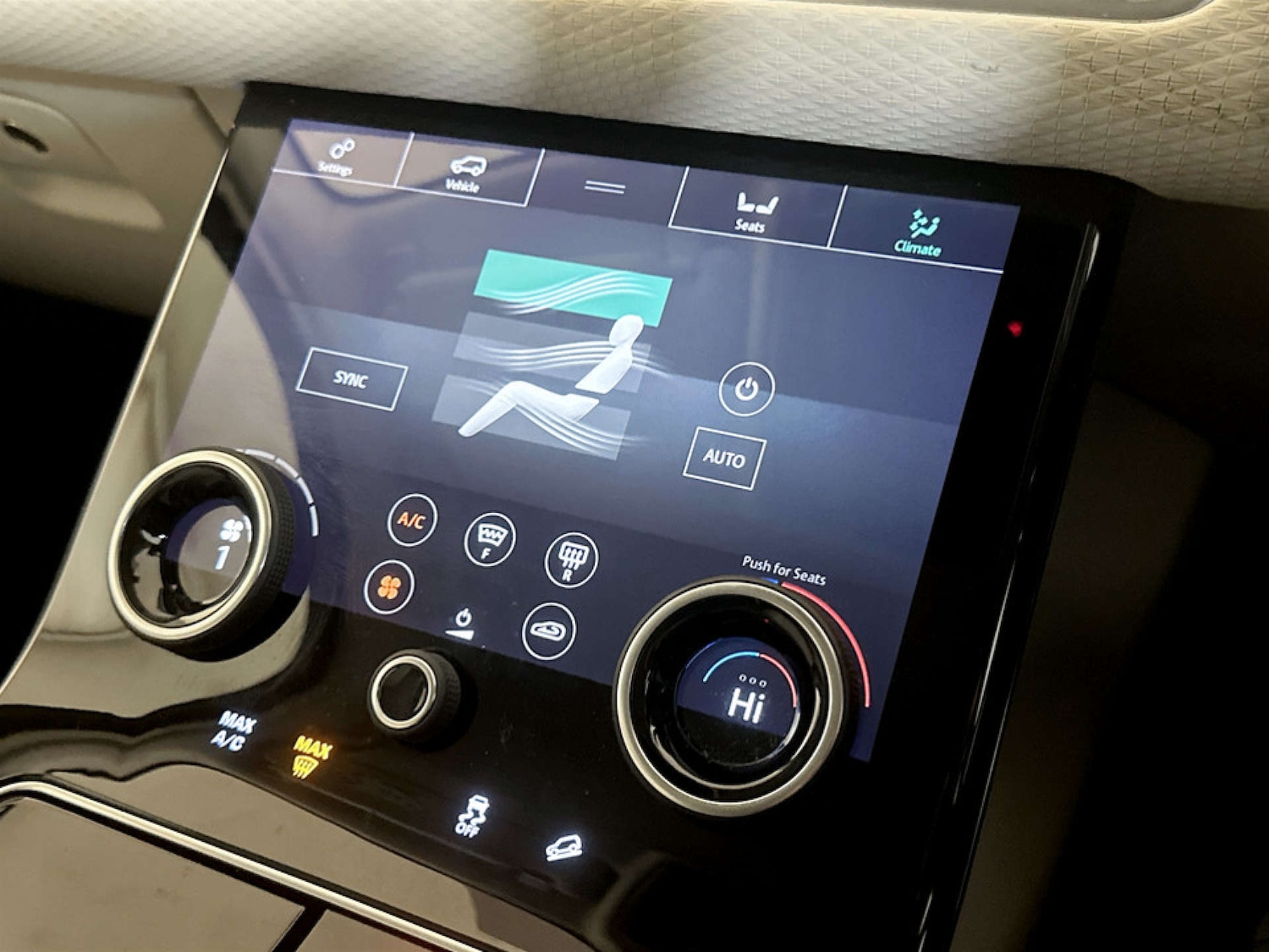 Used Land Rover Range Rover Velar 2019 for sale - 77408994: Photo 26