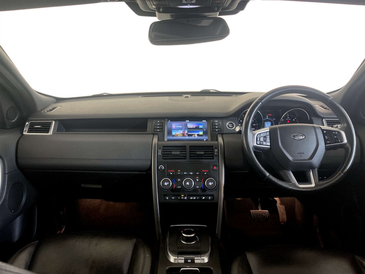 Used Land Rover Discovery Sport 2019 for sale - 77355478: Photo 3