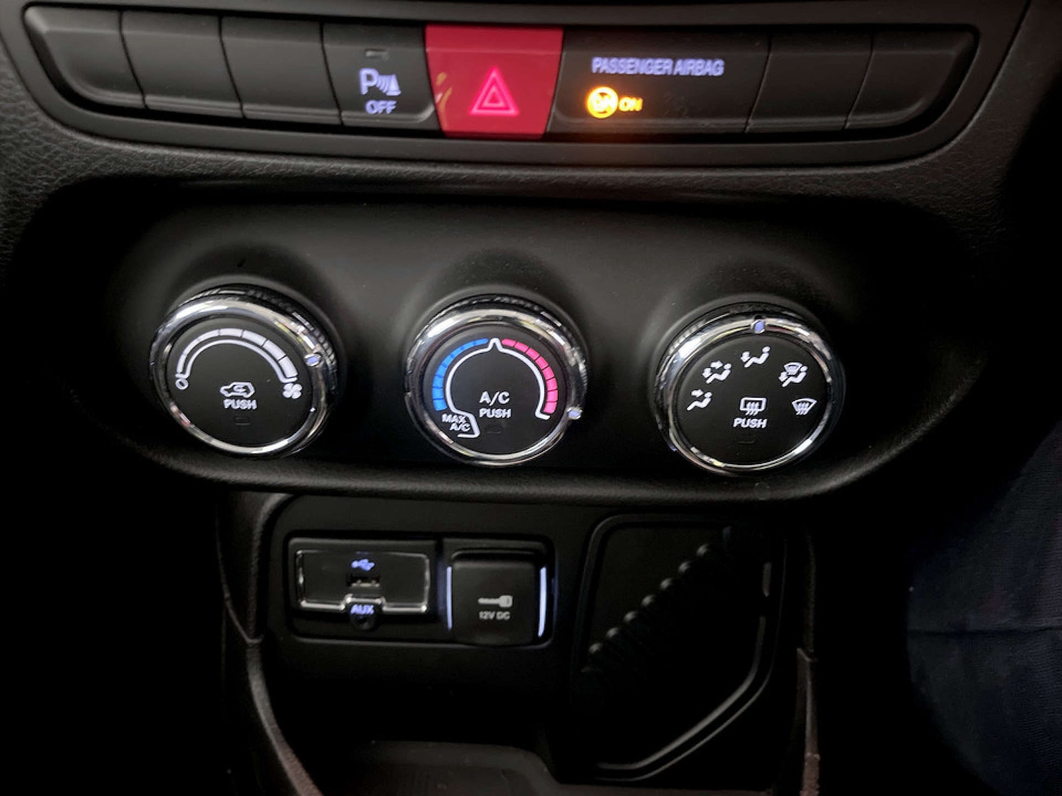 Used Jeep Renegade 2018 for sale - 77353593: Photo 24