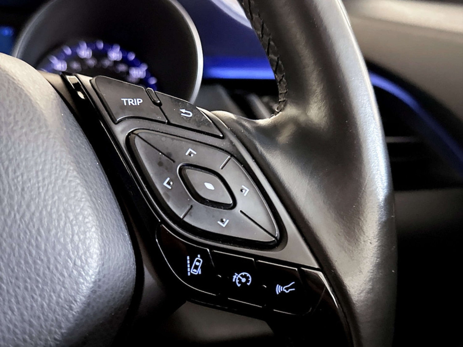 Used Toyota C-HR 2018 for sale - 77409036: Photo 19