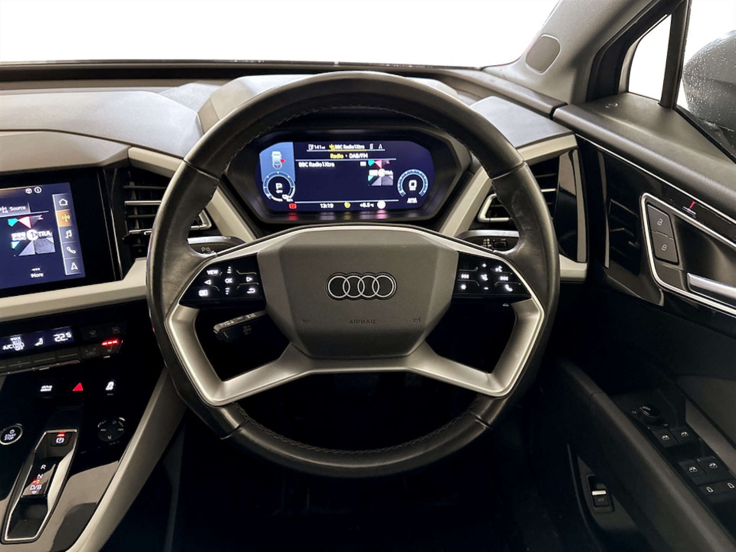 Used Audi Q4 e-tron 2021 for sale - 77353601: Photo 16