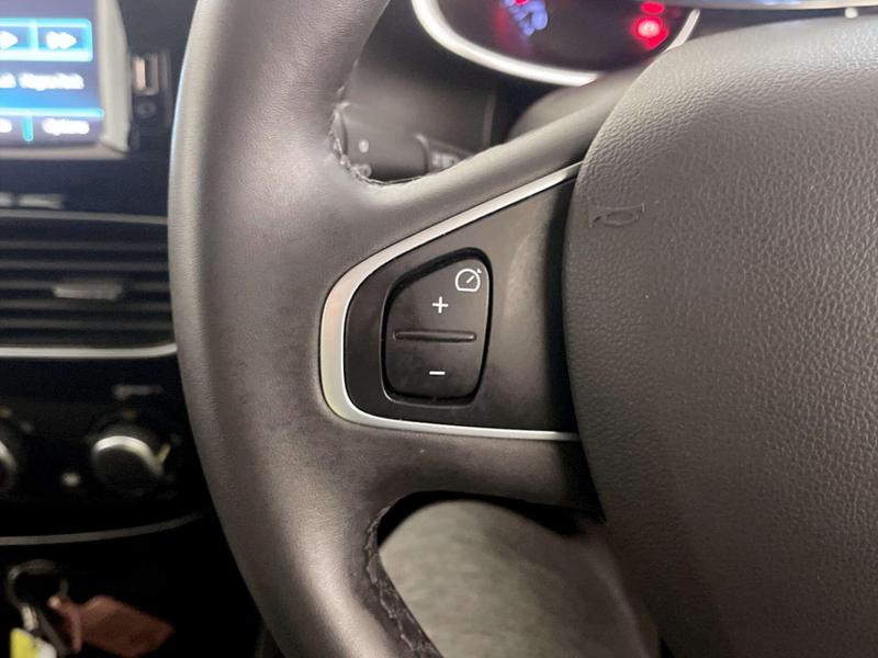 Used Renault Clio 2019 for sale - 76972006: Photo 17