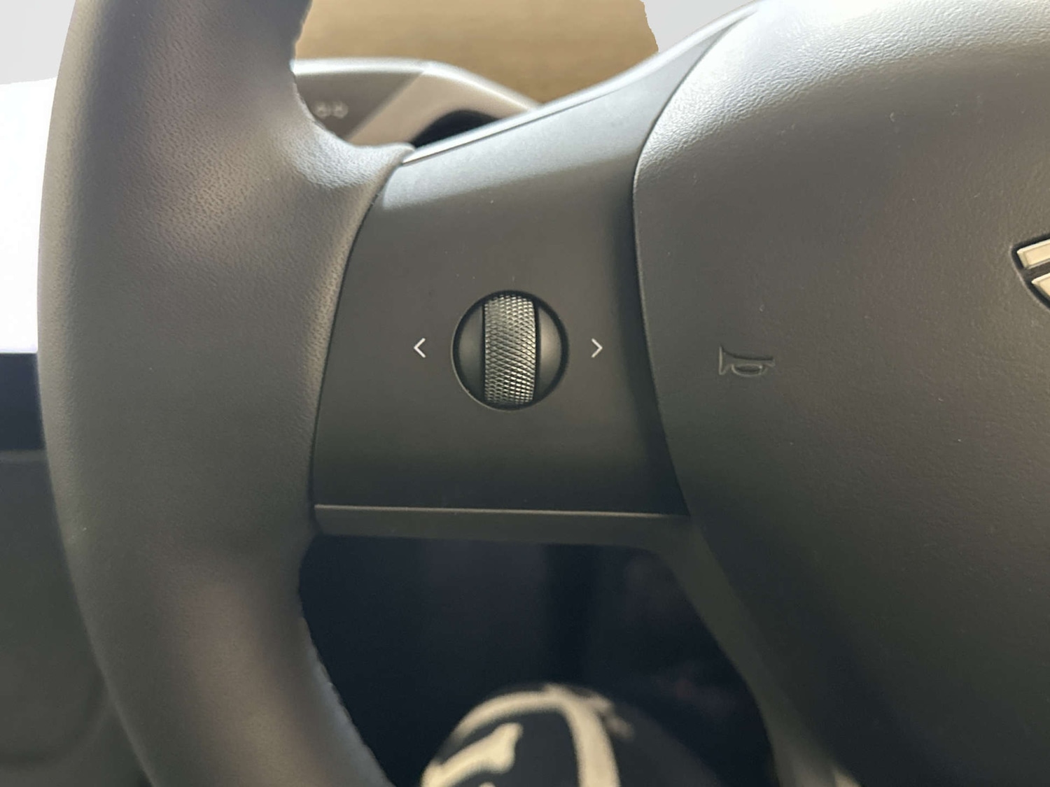 Used Tesla Model Y 2024 for sale - 77872432: Photo 25