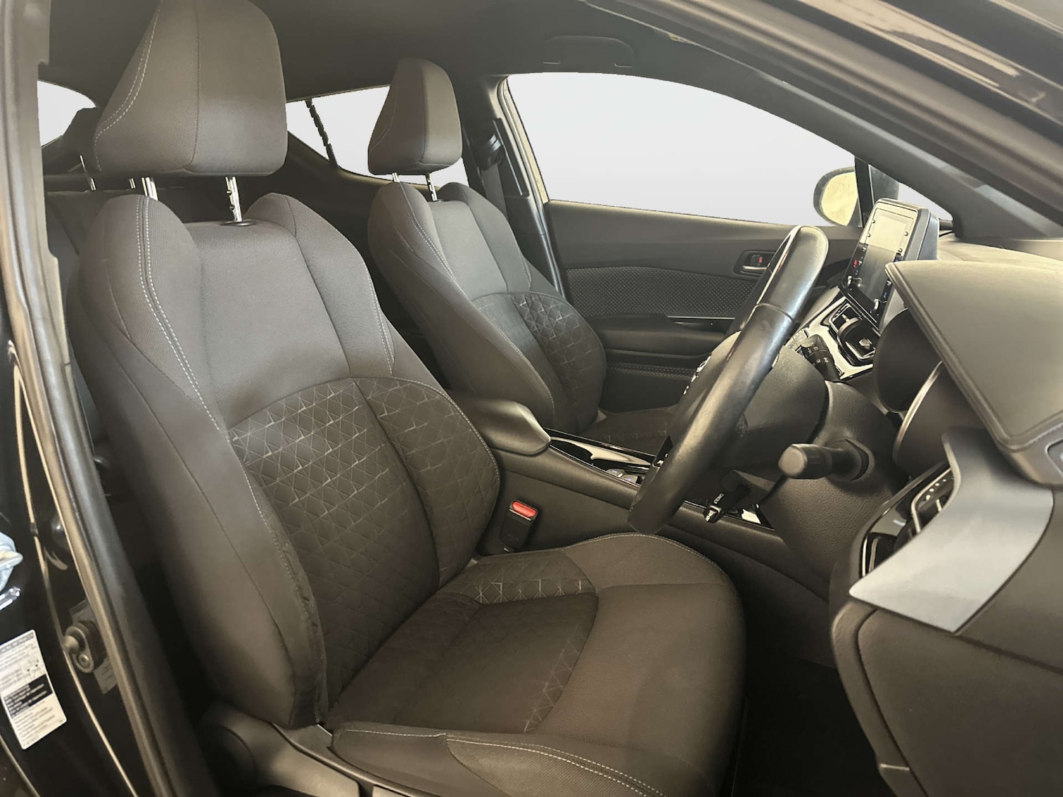 Used Toyota C-HR 2022 for sale - 78068274: Photo 13