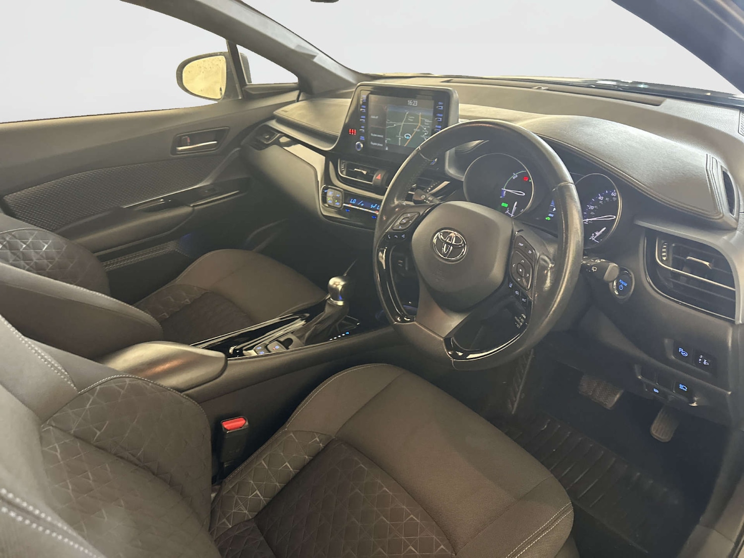 Used Toyota C-HR 2022 for sale - 78068274: Photo 15