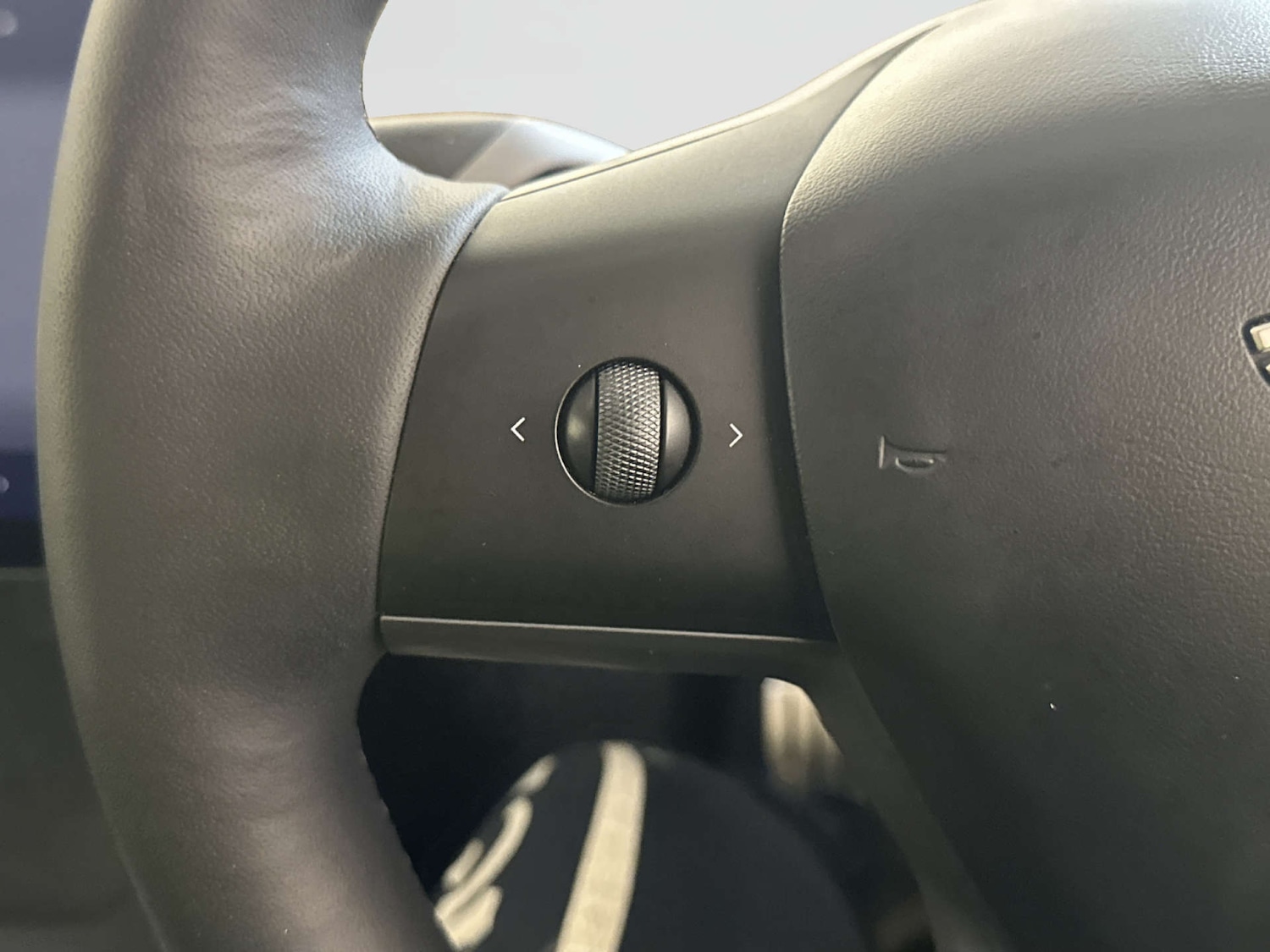 Used Tesla Model Y 2023 for sale - 77847504: Photo 17