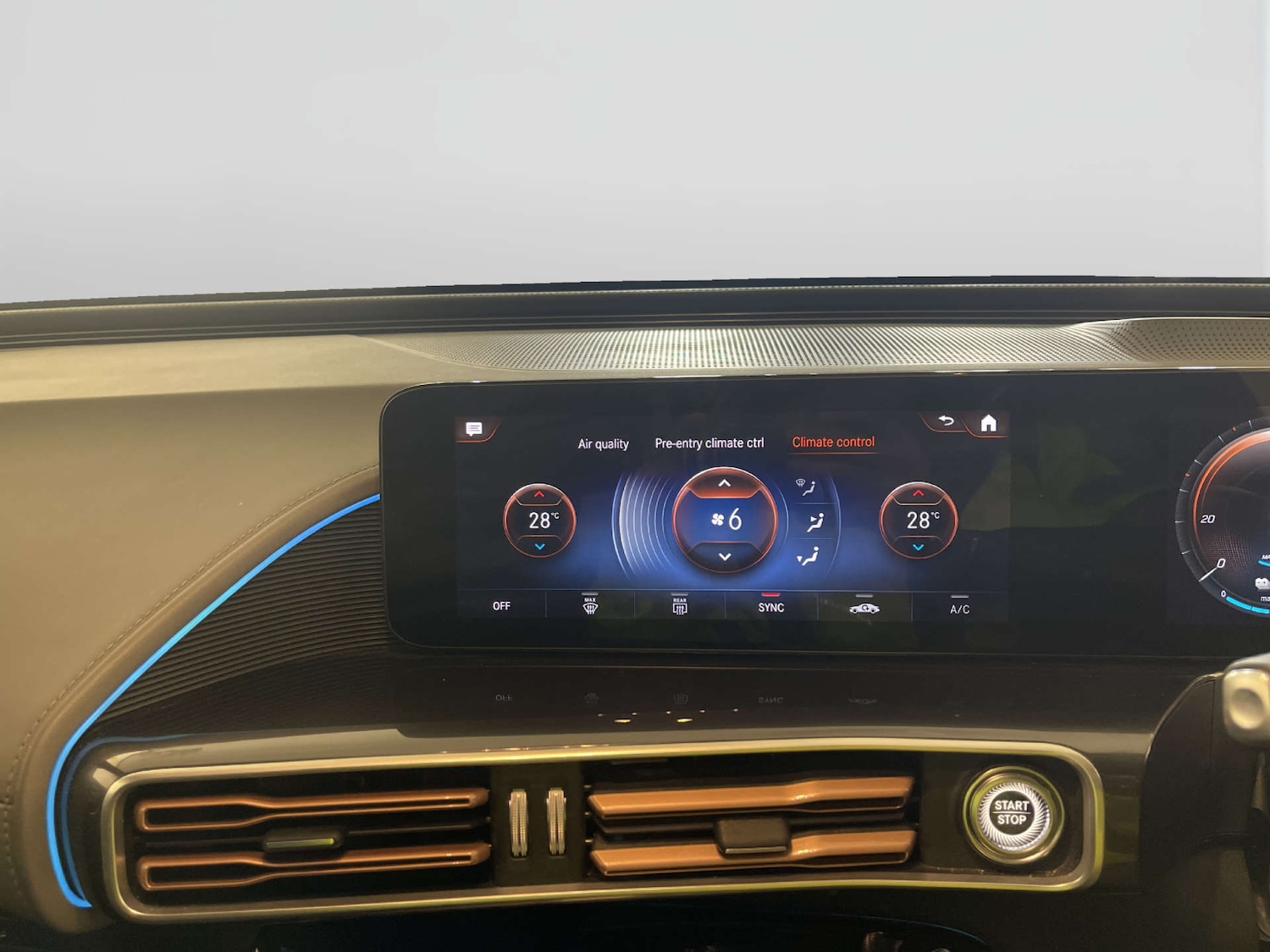 Used Mercedes-Benz EQC 2023 for sale - 77953313: Photo 24