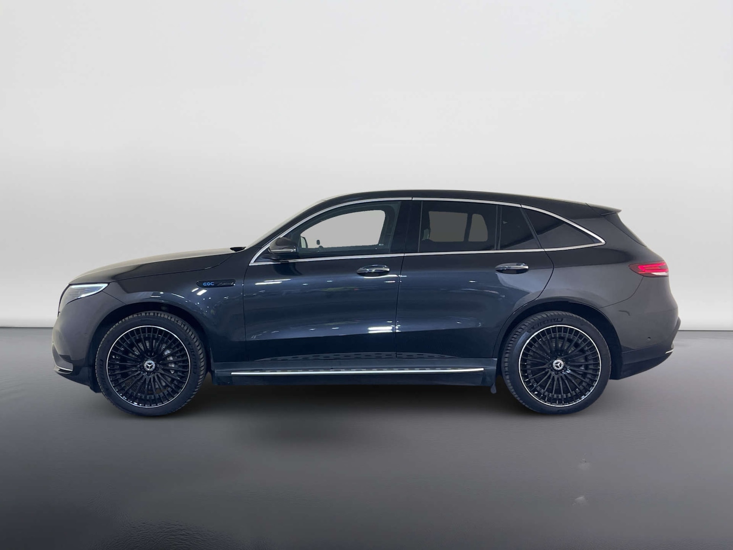 Used Mercedes-Benz EQC 2023 for sale - 77953313: Photo 7