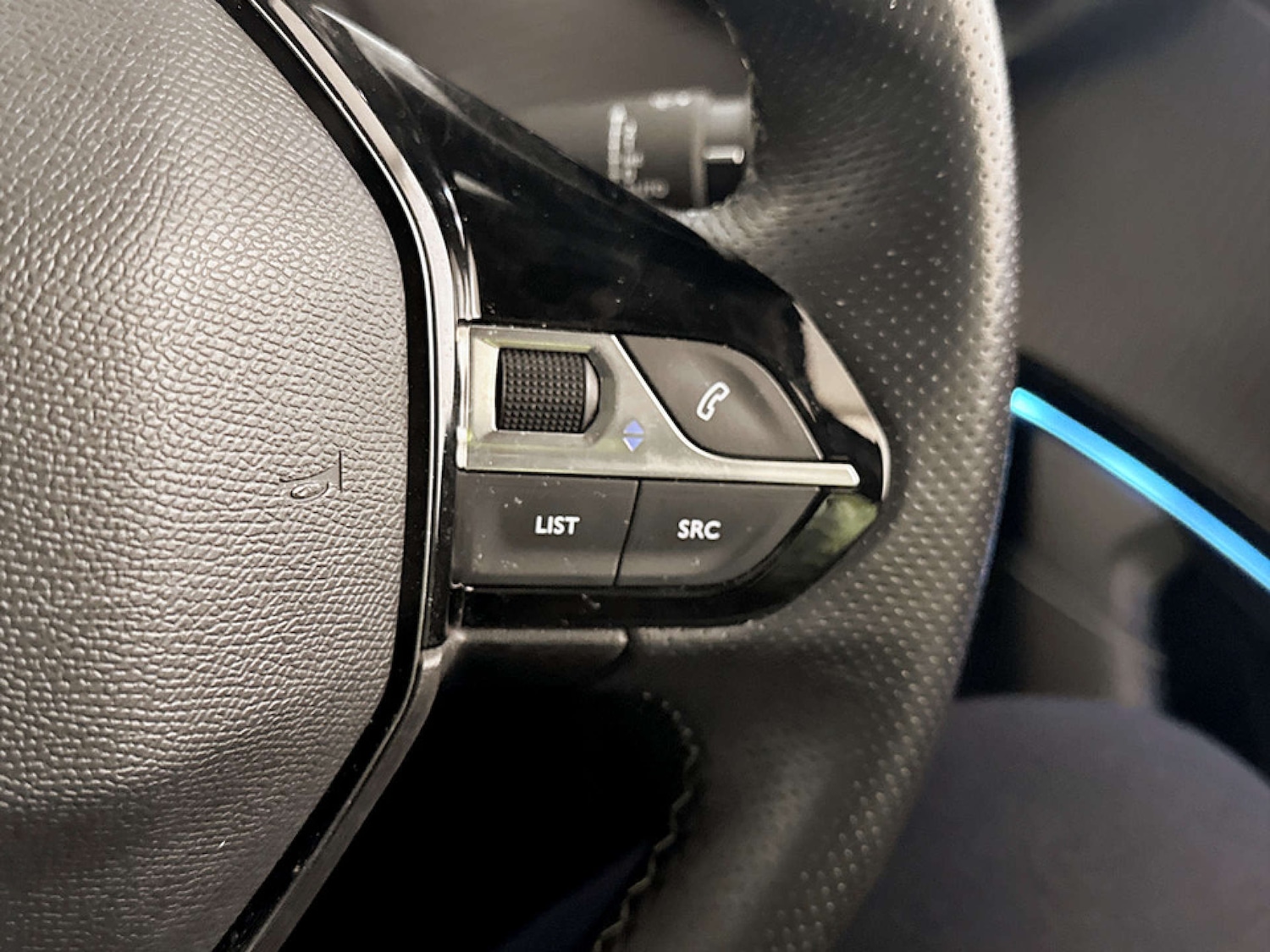 Used Peugeot 2008 2022 for sale - 77594834: Photo 19