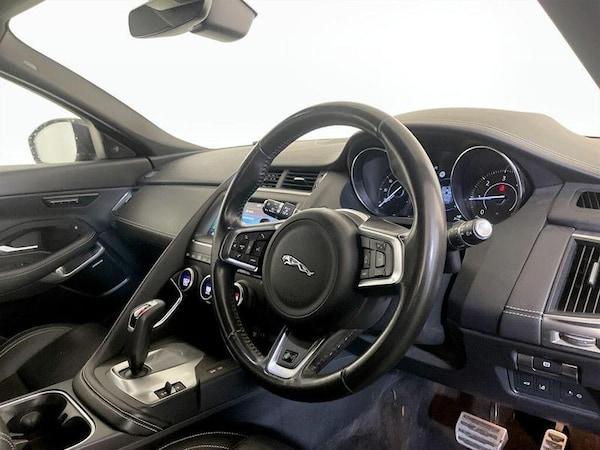 Used Jaguar E-Pace 2020 for sale - 76322283: Photo 15