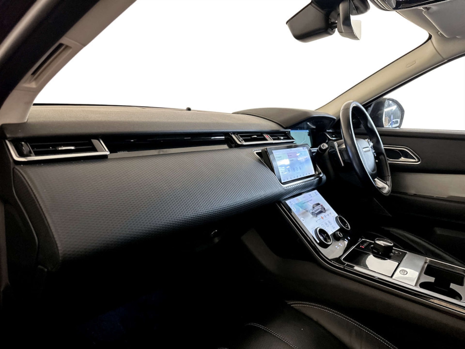 Used Land Rover Range Rover Velar 2018 for sale - 77299381: Photo 12