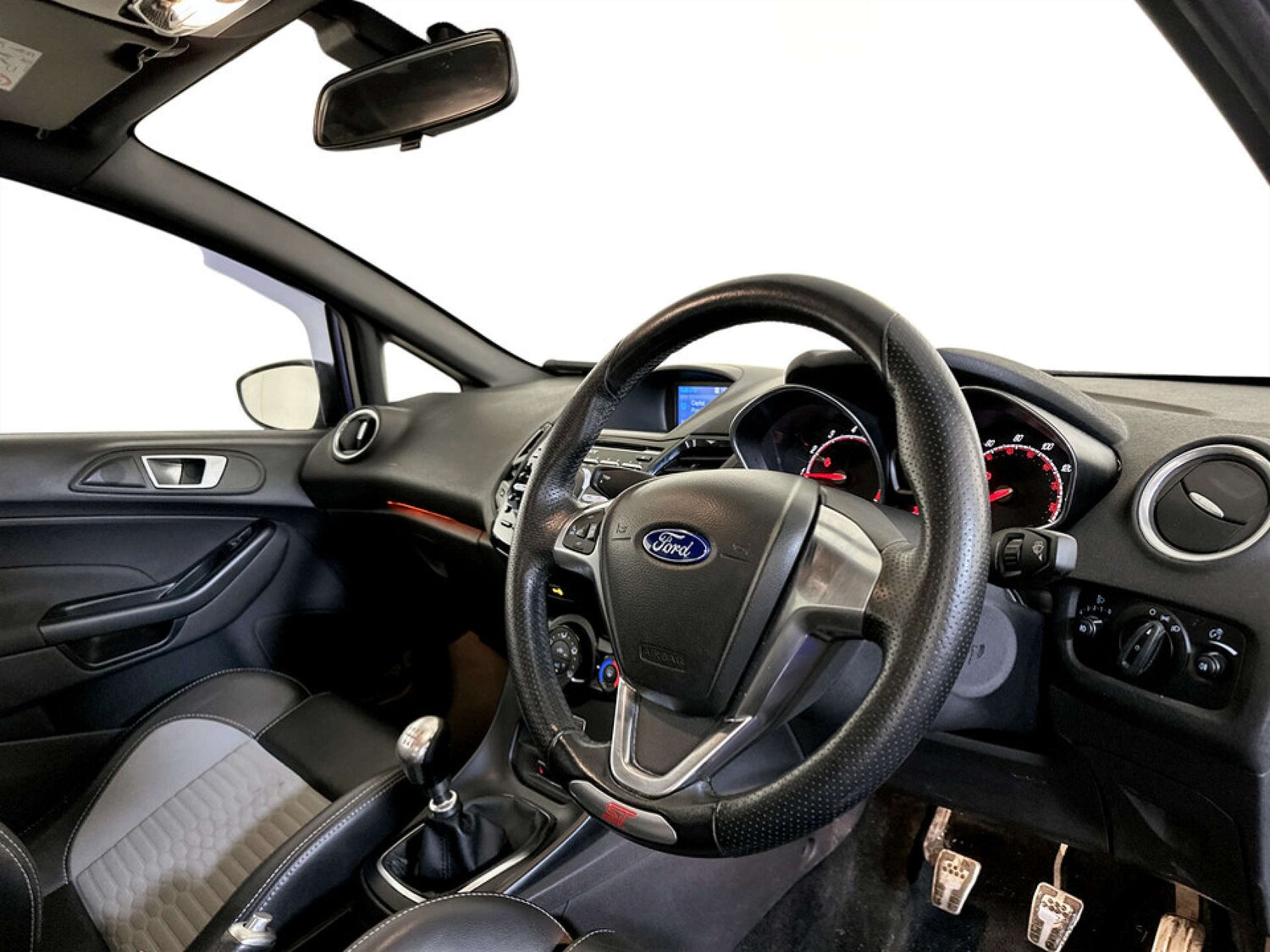 Used Ford Fiesta 2015 for sale - 77535082: Photo 14