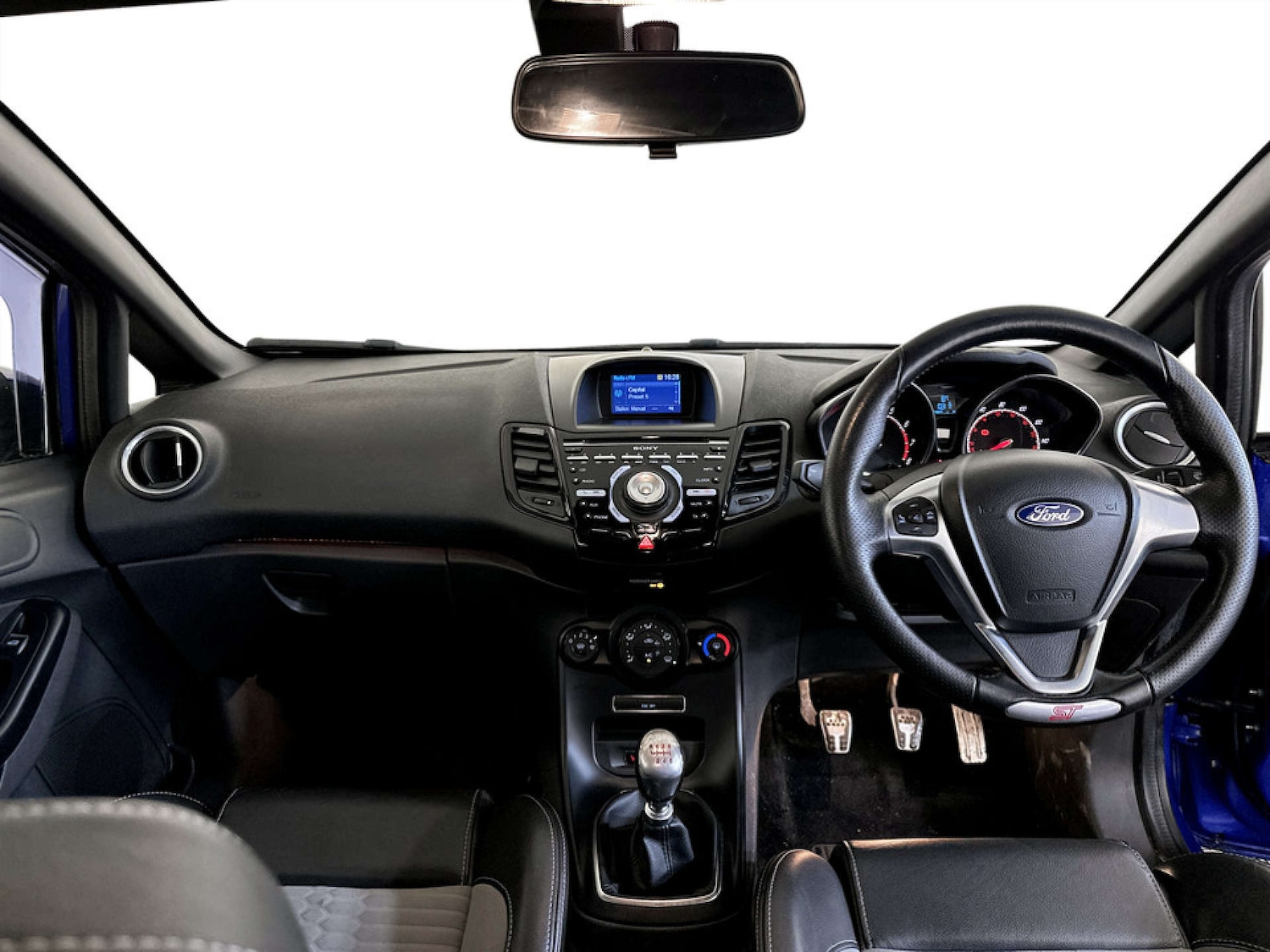 Used Ford Fiesta 2015 for sale - 77535082: Photo 3