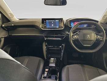 Used Peugeot 2008 2022 for sale - 79179104: Photo