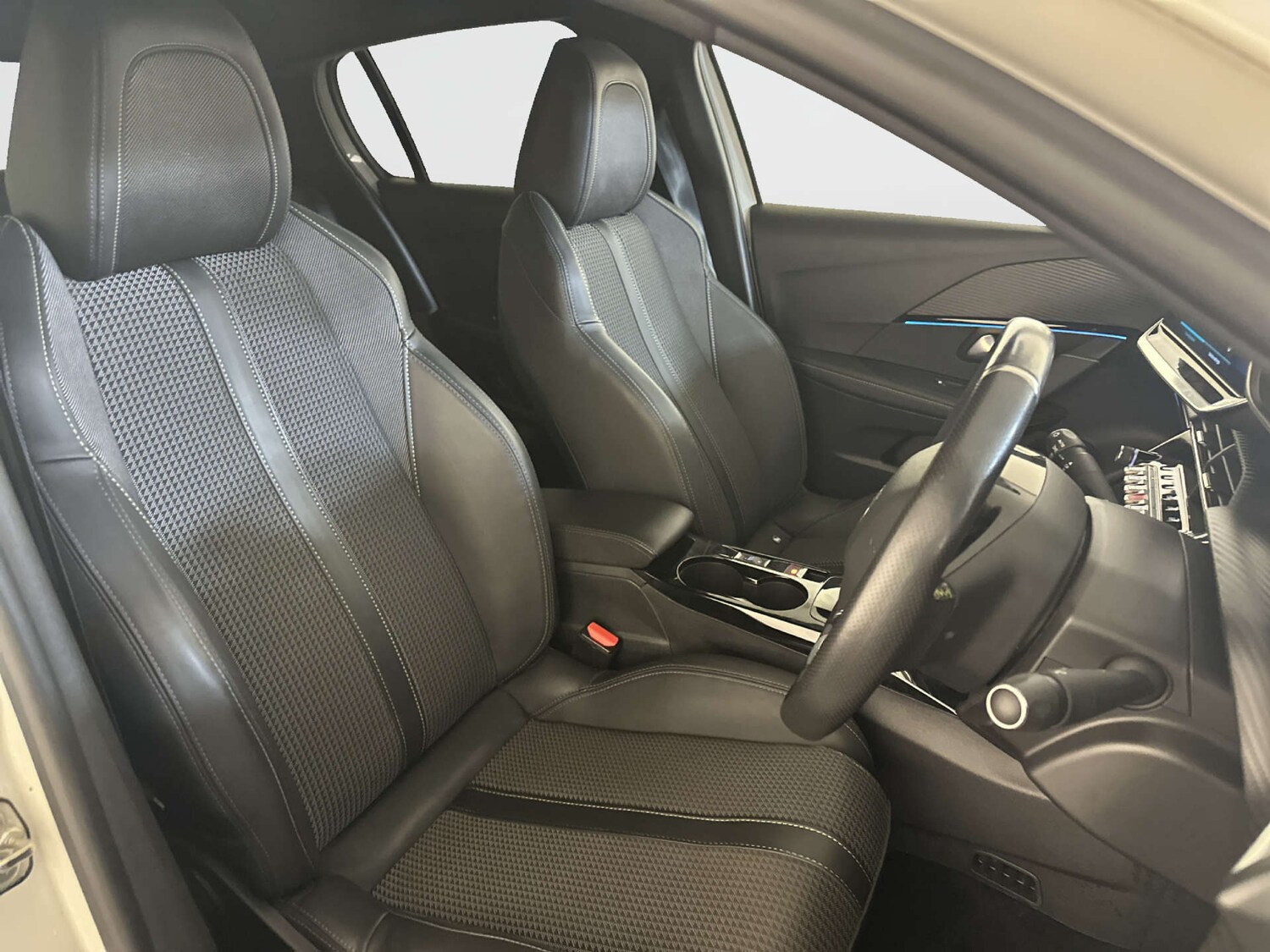 Used Peugeot 208 2021 for sale - 77974147: Photo 13