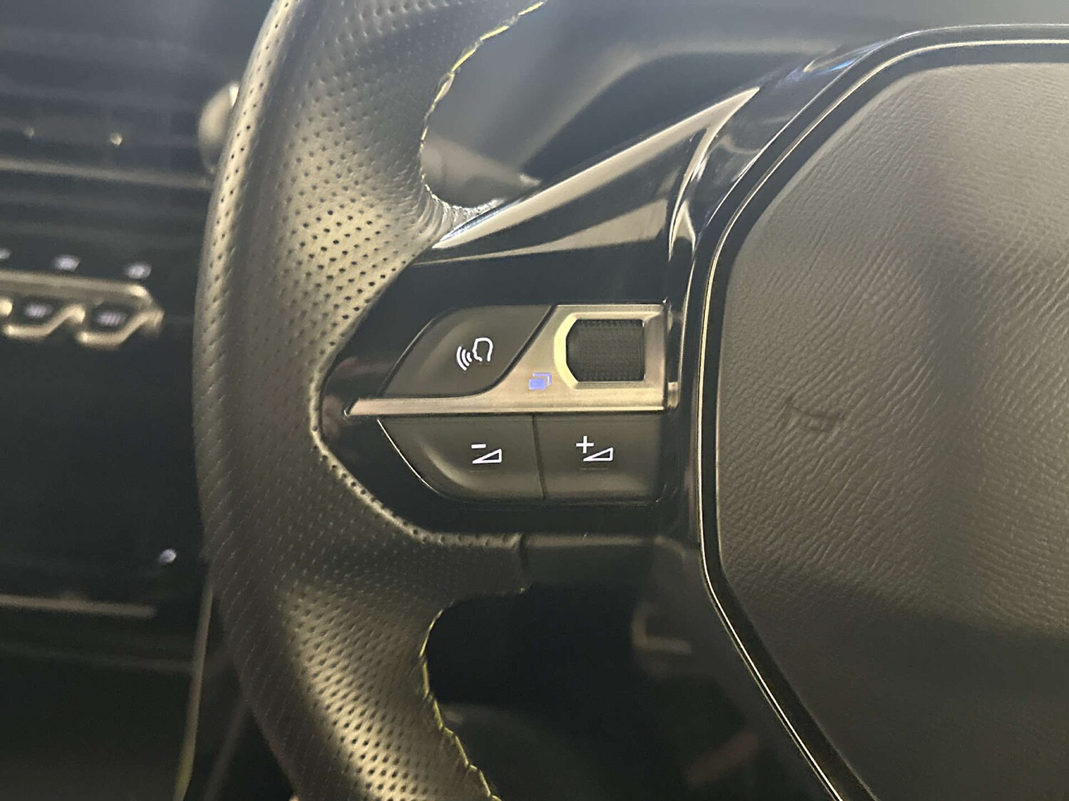 Used Peugeot 208 2021 for sale - 77974147: Photo 18