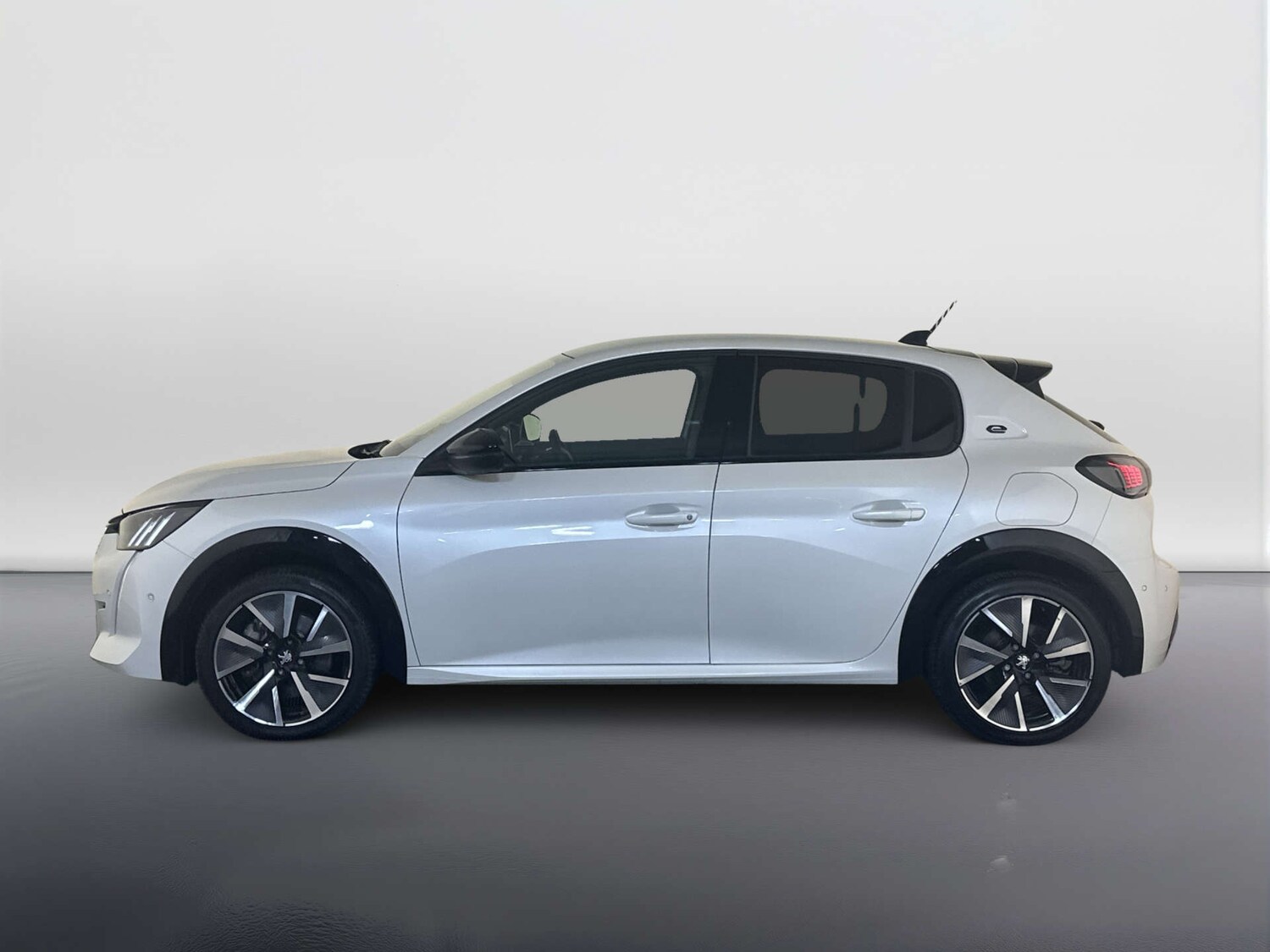 Used Peugeot 208 2021 for sale - 77974147: Photo 7