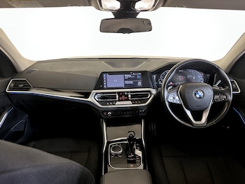 Used BMW 3 Series 2021 for sale - 75683106: Photo