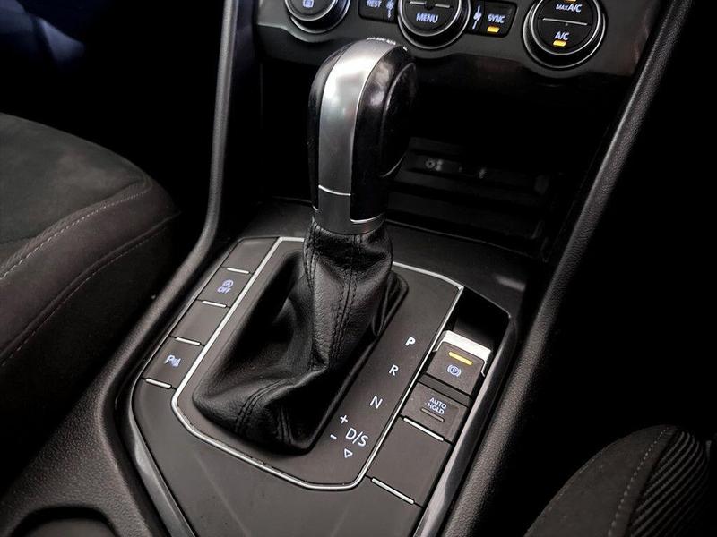 Used Volkswagen Tiguan 2017 for sale - 76568649: Photo 26