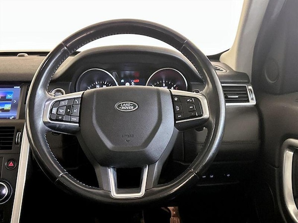 Used Land Rover Discovery Sport 2017 for sale - 76308882: Photo 18