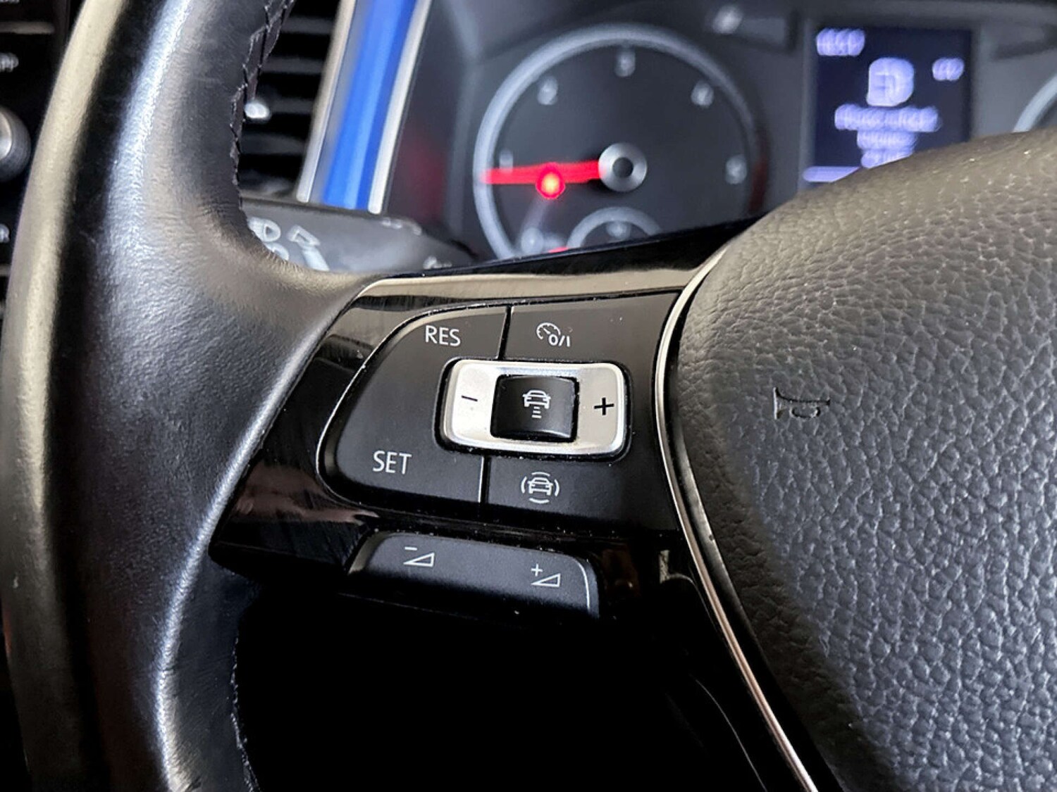 Used Volkswagen T-Roc 2021 for sale - 77523382: Photo 17