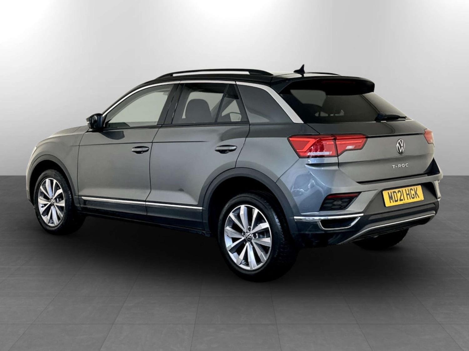 Used Volkswagen T-Roc 2021 for sale - 77523382: Photo 8