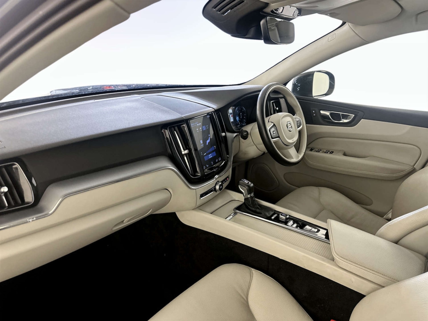Used Volvo XC60 2019 for sale - 77299393: Photo 12