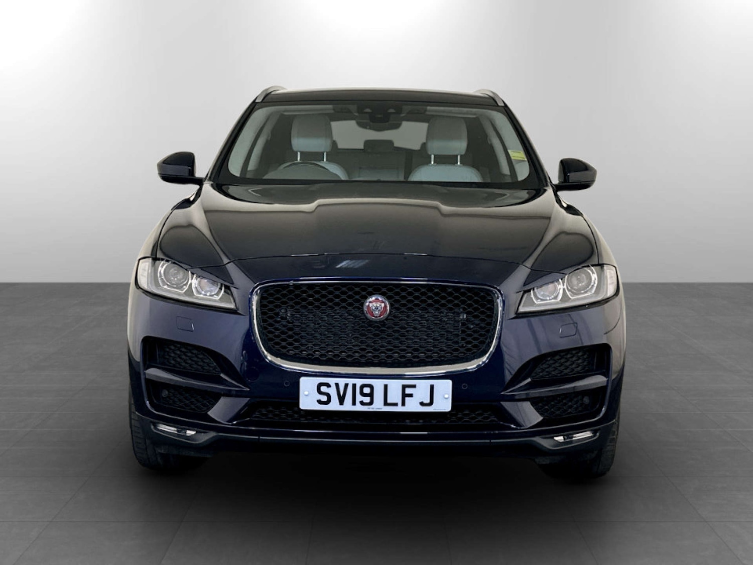 Used Jaguar F-Pace 2019 for sale - 77221006: Photo 5