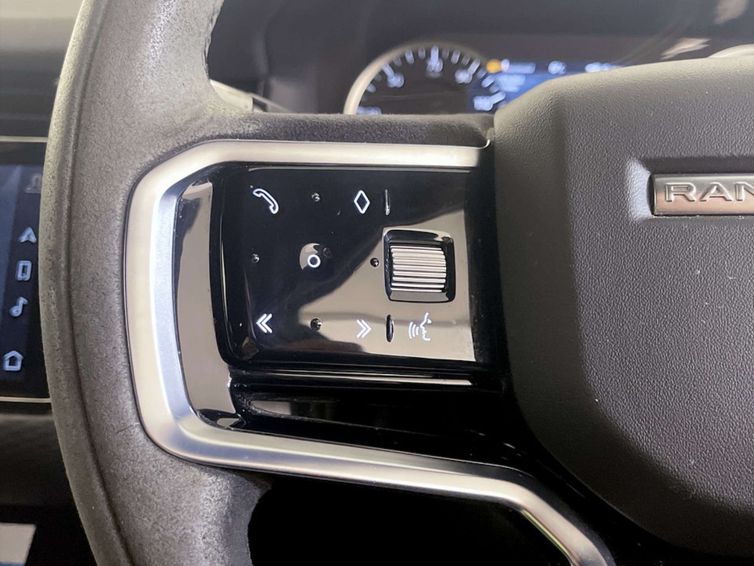 Used Land Rover Range Rover Evoque 2021 for sale - 77185175: Photo 18