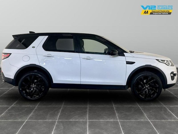 Used Land Rover Discovery Sport 2018 for sale - 76222677: Photo 11