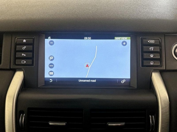 Used Land Rover Discovery Sport 2018 for sale - 76222677: Photo 23
