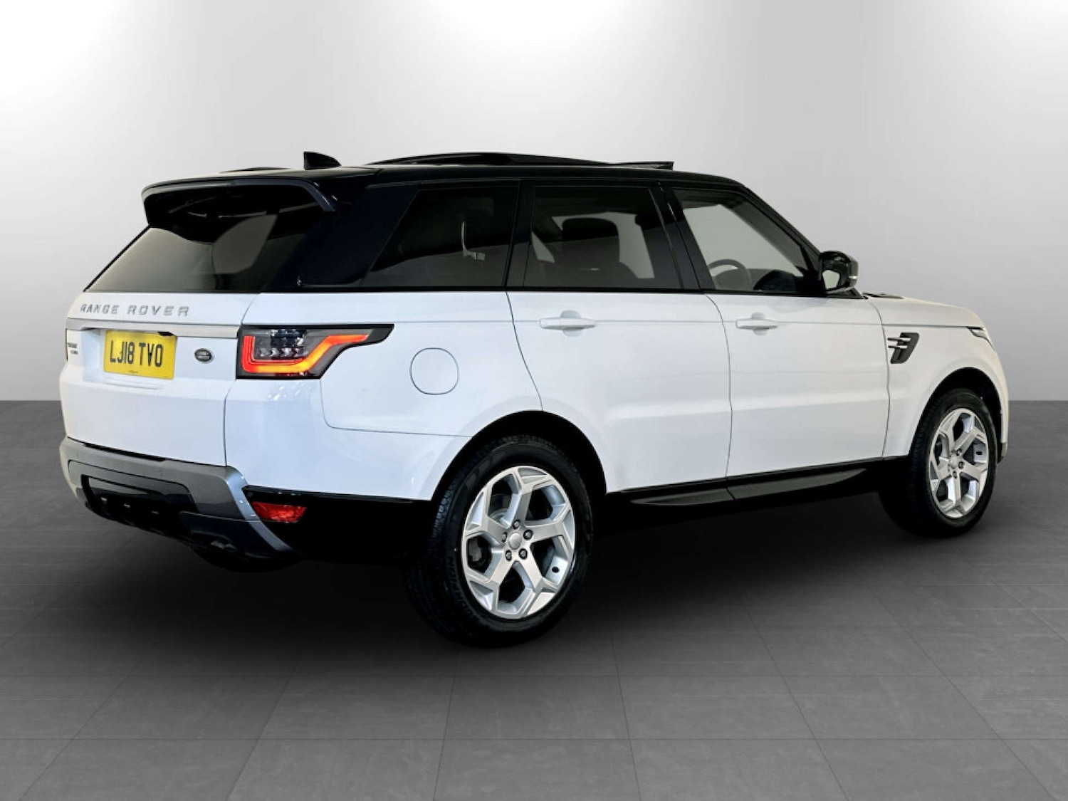 Used Land Rover Range Rover Sport 2018 for sale - 77643210: Photo 10