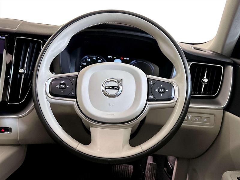 Used Volvo XC60 2020 for sale - 77128126: Photo 16