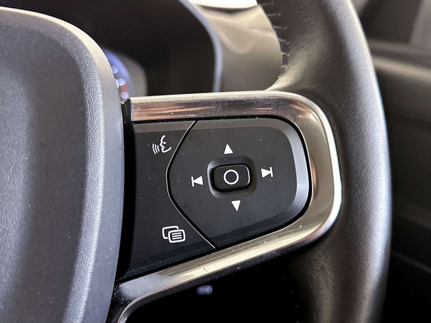 Used Volvo XC40 2018 for sale - 77342894: Photo 20