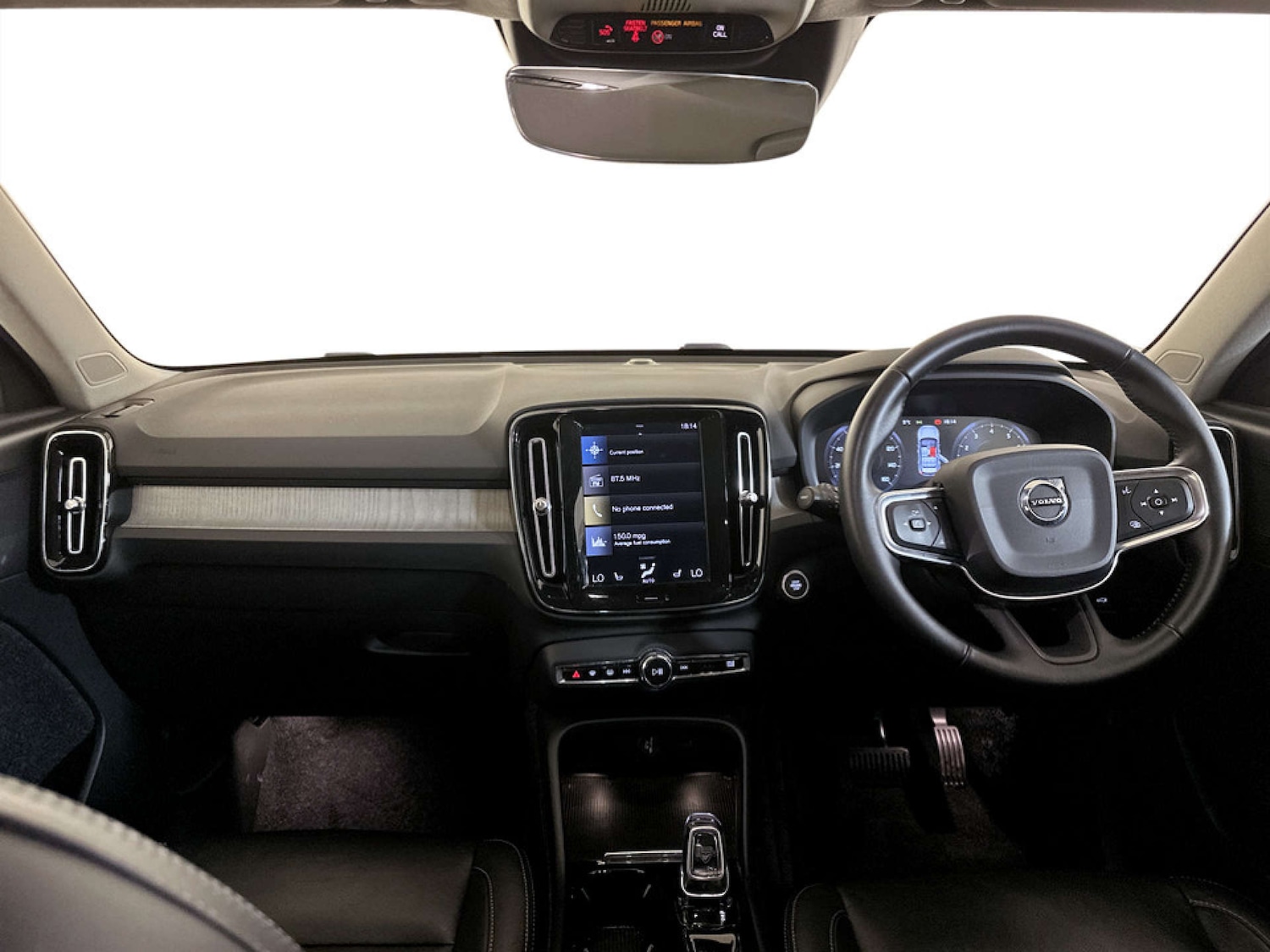 Used Volvo XC40 2018 for sale - 77342894: Photo 3